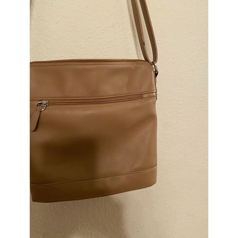 GIANI BERNINI Nappa Venice leather crossbody organizer Purse- Brown 10x10". - Picture 6 of 13